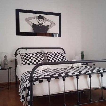 Nicko'S Room Пирея Екстериор снимка