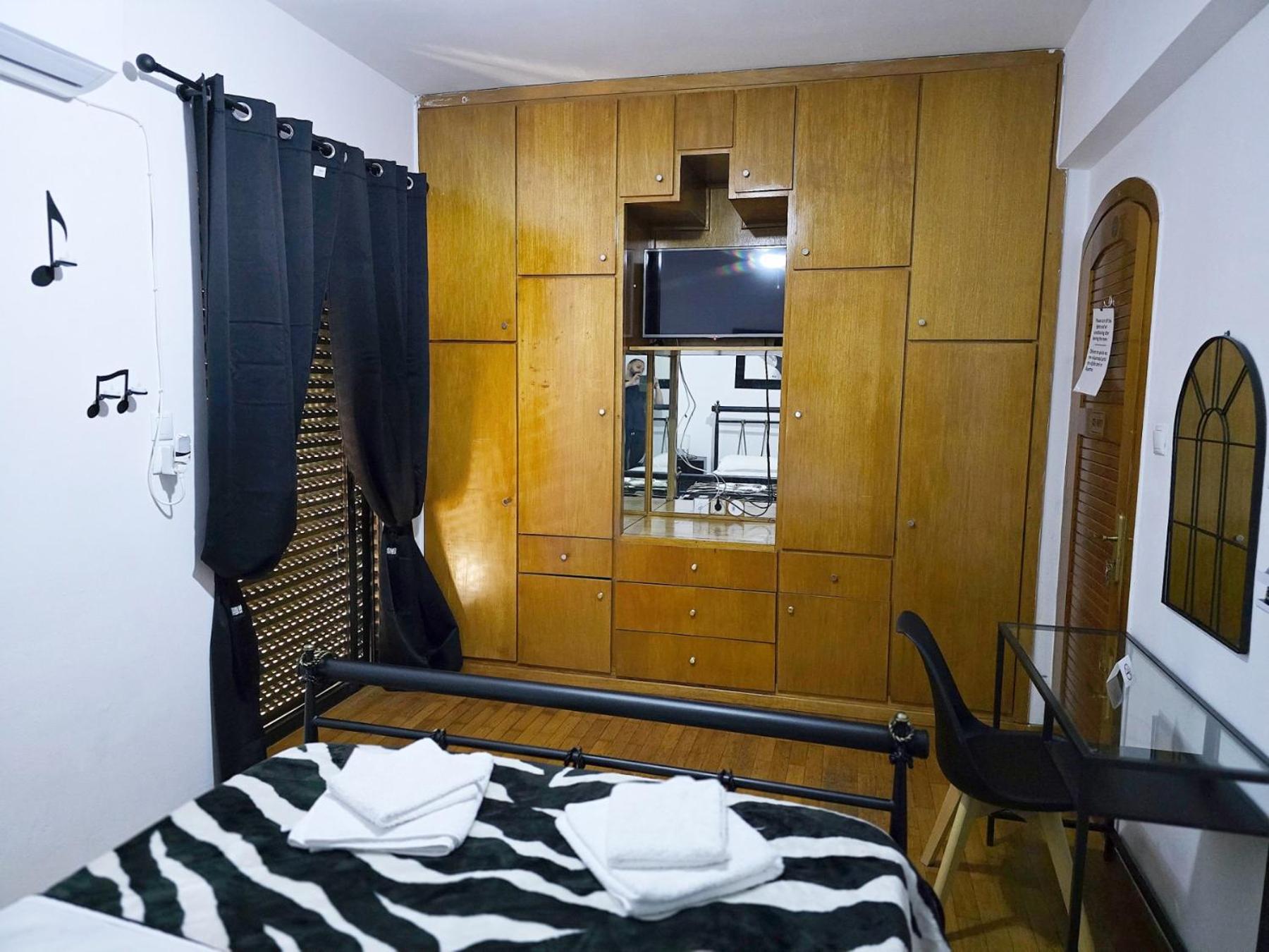Nicko'S Room Пирея Екстериор снимка