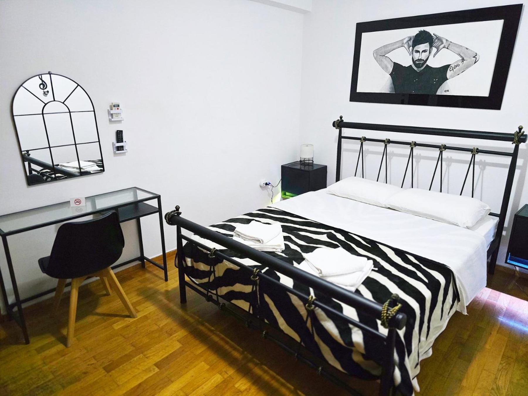 Nicko'S Room Пирея Екстериор снимка